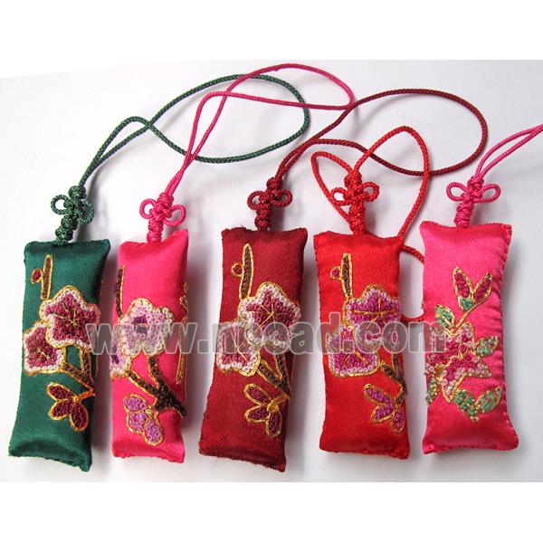 handmade Embroidery silk jewelry