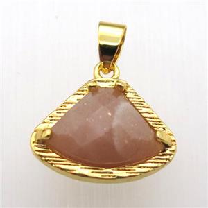 peach sunstone fan pendant, gold plated, approx 15-20mm