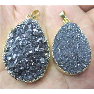 druzy quartz pendant, freeform, silver plated, approx 15-35mm