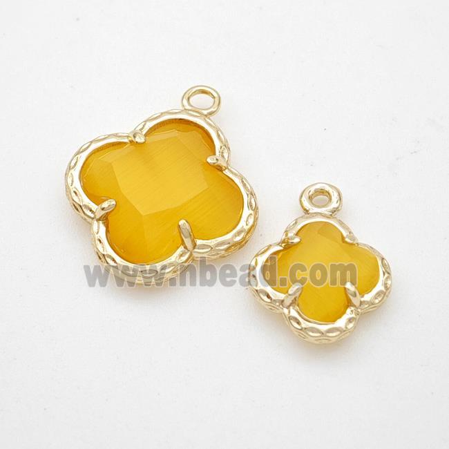 Golden Cats Eye Glass Clover Pendant Gold Plated